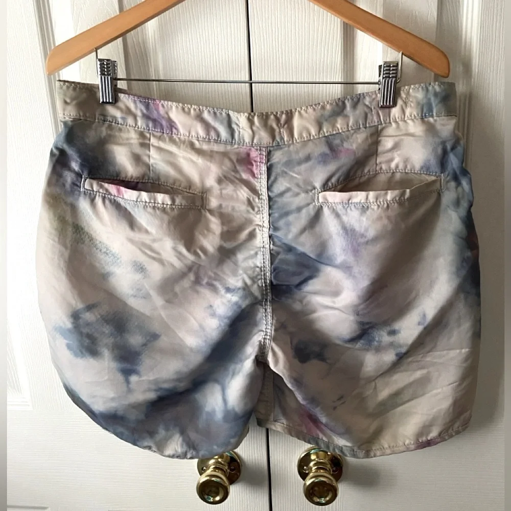TRUE RELIGION Ricky Relaxed Straight‎ Tie Dye Board Shorts SZ 34